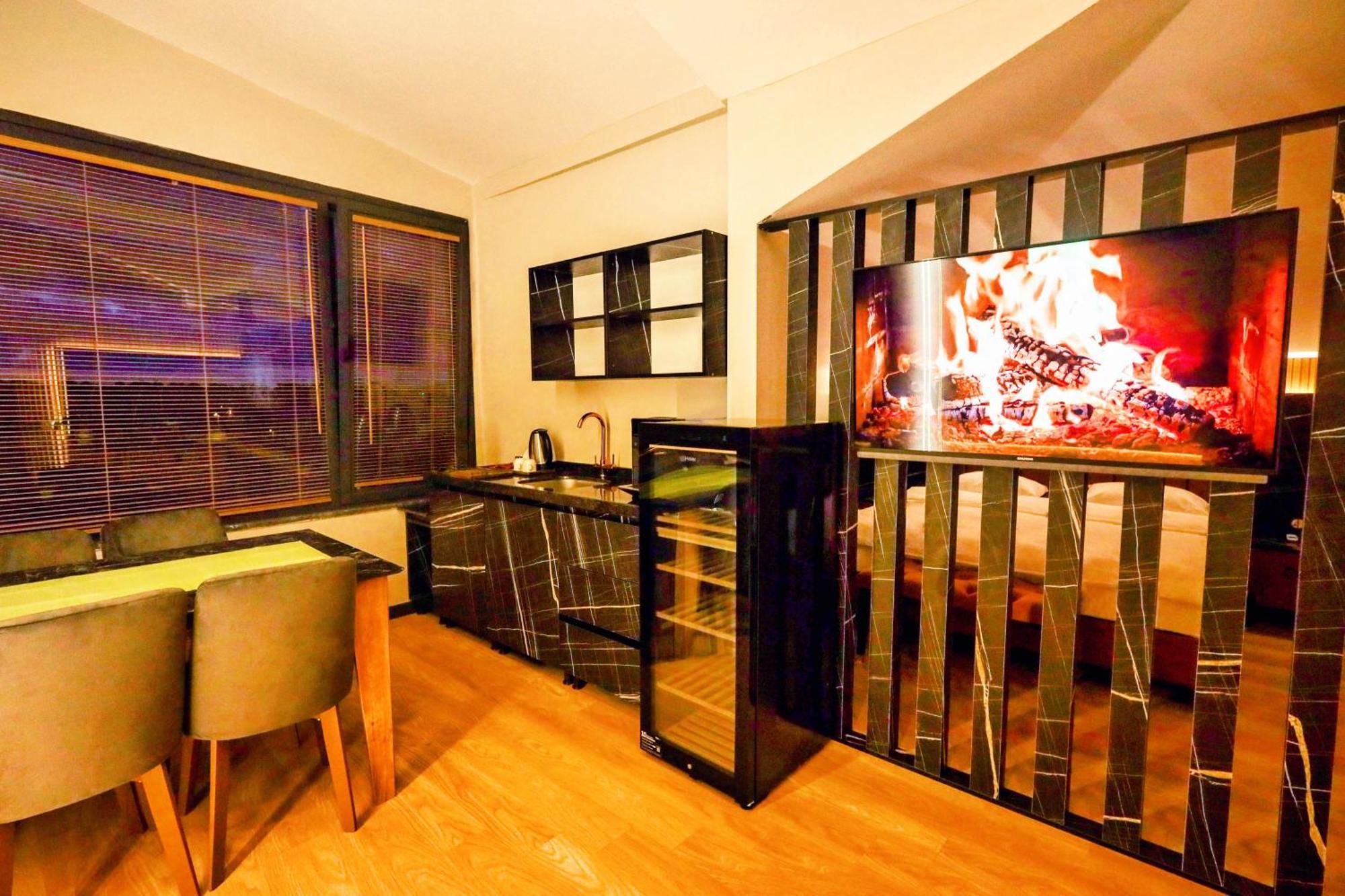 1314 Suite Hotel Istanbul Arnavutkoy Exterior photo
